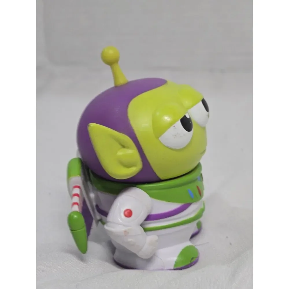 Disney Pixar Remix Toy Story Alien BUZZ LIGHTYEAR Retired Discontinued Cake Topr
